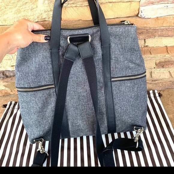 Henri Bendel Lrg JetSetter Bag Blk/Gray - Picture 3 of 11